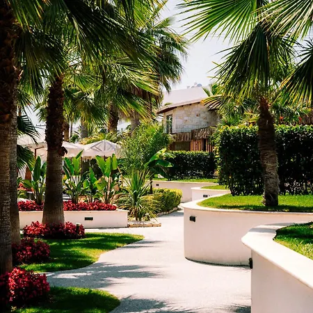 Kallithea Village Hotel *